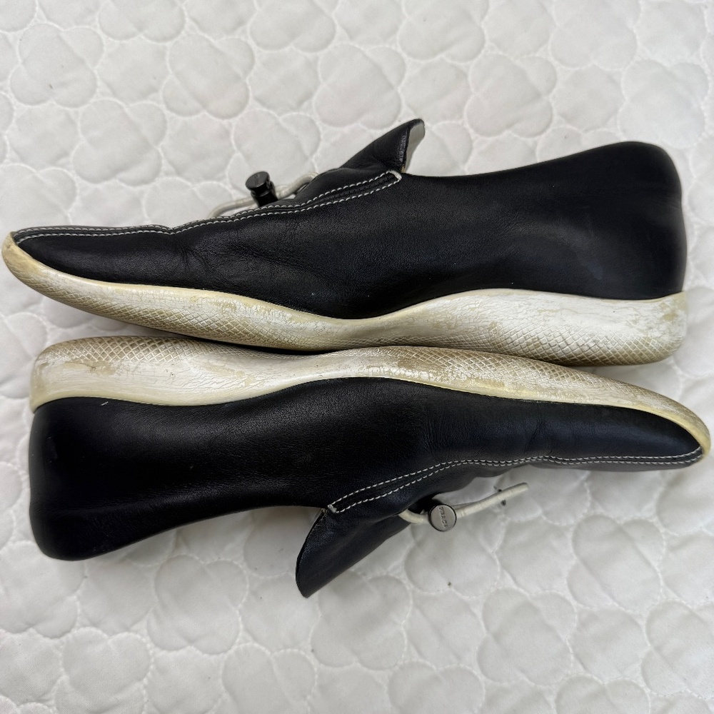 Prada‎ Leather Flats Made in Italy Size 37.5 - Picture 4 of 8